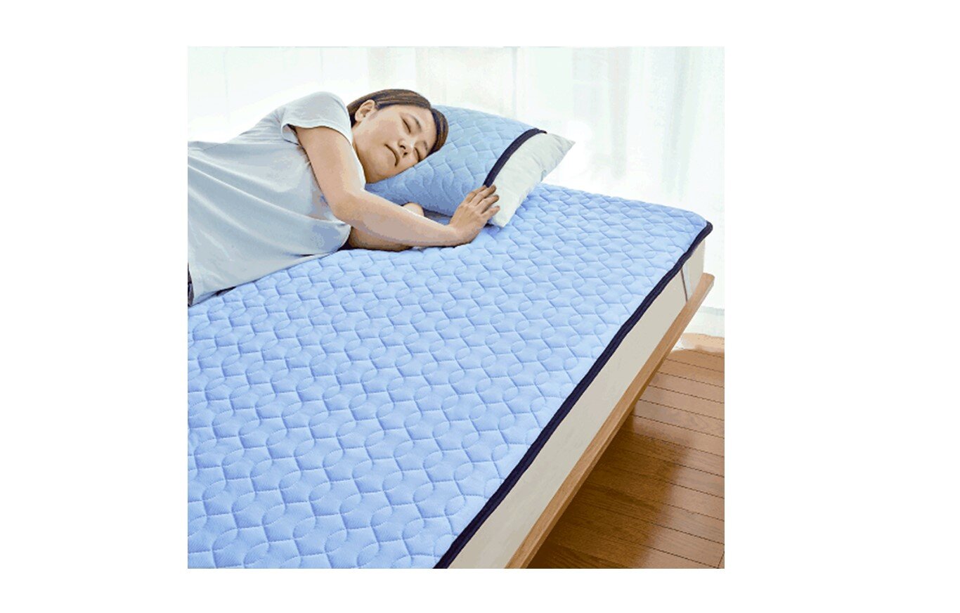 寝苦しい夜を快適に!「感じてドライ&触ってクールⓇ涼感敷パッド」