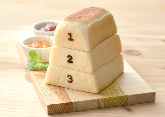とびばこパン3段 1個